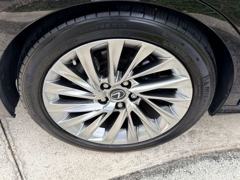 Used 2021 Lexus ES 350 Ultra Luxury w/ Accessory Package 2 image 11