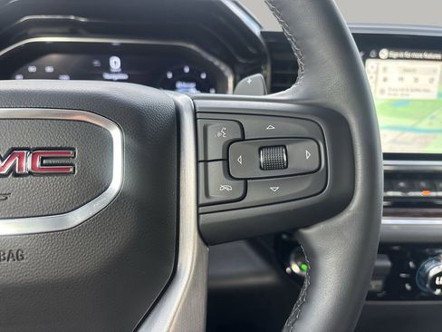 Used 2025 GMC Sierra 1500 Elevation w/ Preferred Package image 23