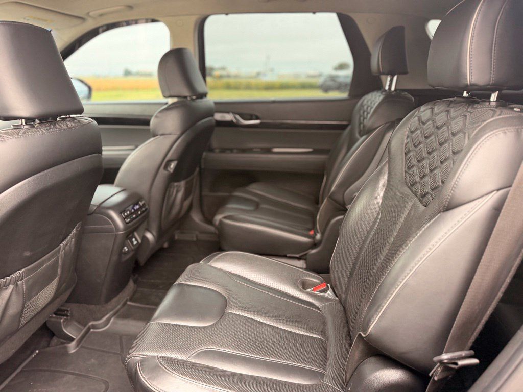 Used 2021 Hyundai Palisade Limited AWD/4WD image 11