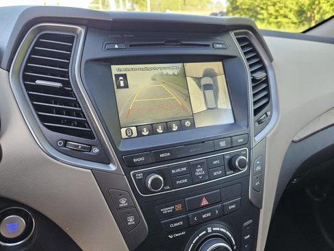 Used 2018 Hyundai Santa Fe Sport image 20