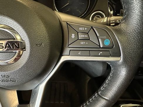 Used 2020 Nissan Rogue SV w/ Sun & Sound Touring Package AWD/4WD image 12