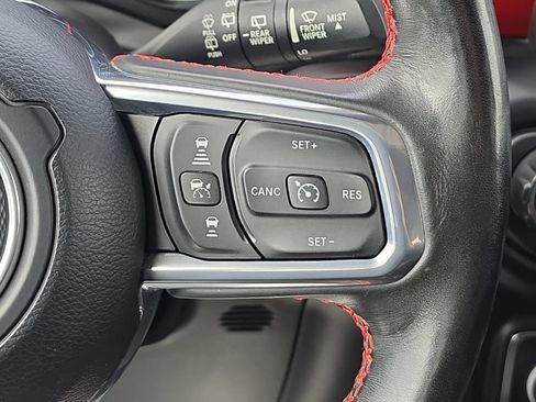 Used 2022 Jeep Wrangler Unlimited Rubicon w/ LED Lighting Group AWD/4WD image 31