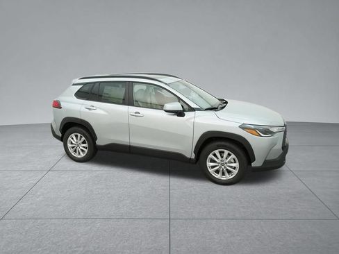 Used 2022 Toyota Corolla Cross LE w/ Moonroof Package FWD image 15