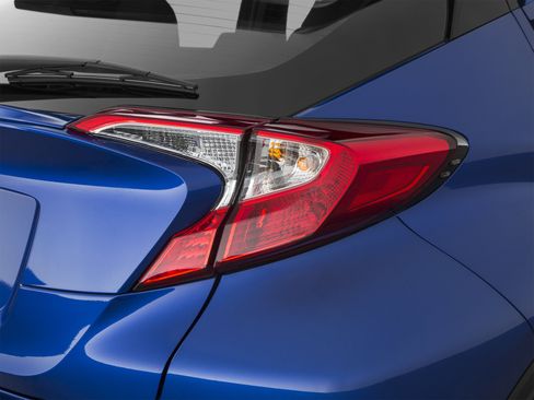 Used 2020 Toyota C-HR LE FWD image 50