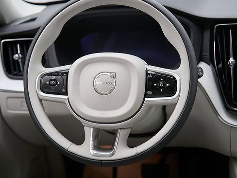 New 2026 Volvo XC60 B5 Ultra w/ Climate Package image 21