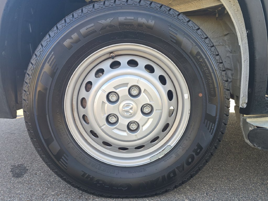 Used 2025 RAM ProMaster 2500 w/ U-Haul Equipment Group FWD image 11