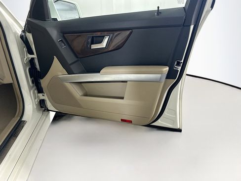 Used 2012 Mercedes-Benz GLK 350 2WD image 32