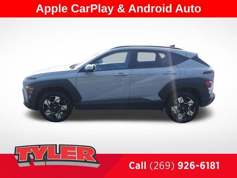 Used 2024 Hyundai Kona SEL AWD/4WD image 4