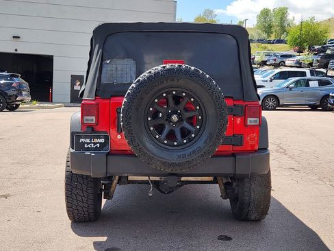 Used 2015 Jeep Wrangler Unlimited Sport AWD/4WD image 6