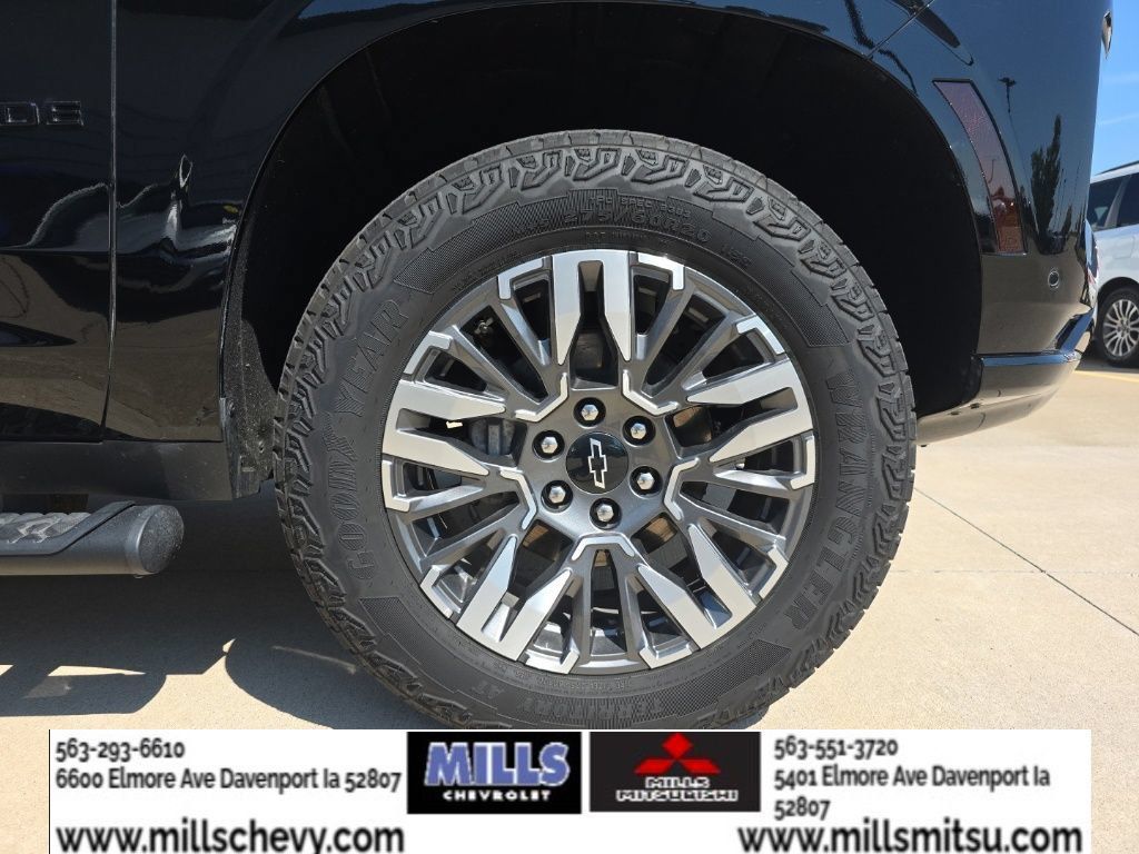 Used 2025 Chevrolet Tahoe Z71 w/ Z71 Off-Road Package AWD/4WD image 25