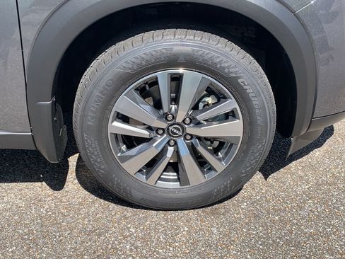 New 2026 Nissan Pathfinder SL FWD image 3