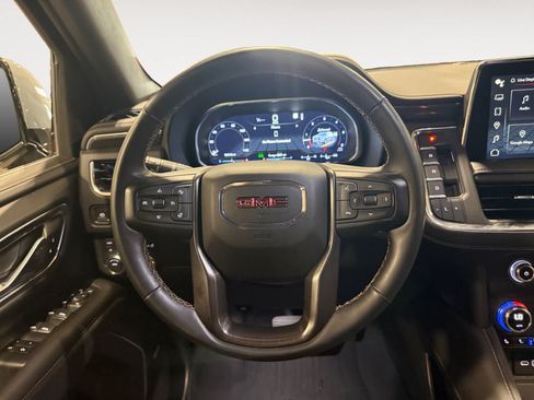 Used 2023 GMC Yukon AT4 w/ AT4 Premium Package AWD/4WD image 13