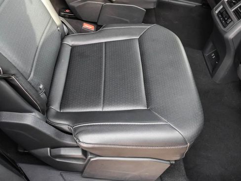 Used 2022 Volkswagen Atlas SEL image 36