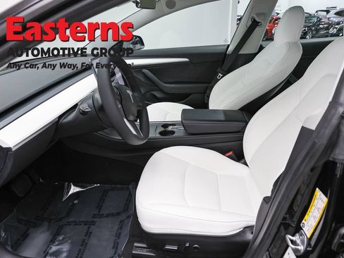 Used 2022 Tesla Model 3 Long Range AWD/4WD image 5