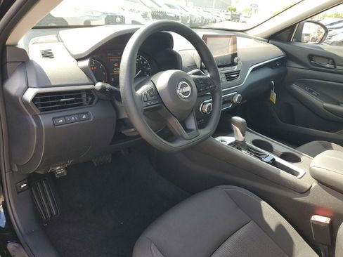 New 2025 Nissan Altima 2.5 S image 9