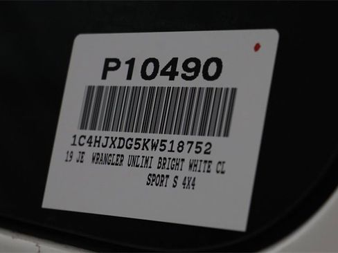 Used 2019 Jeep Wrangler Unlimited Sport S image 25