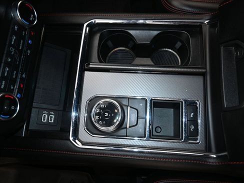 Used 2019 Ford Expedition Limited w/ Equipment Group 303A RWD image 19
