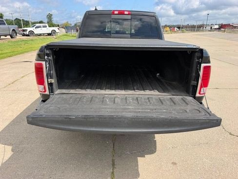 Used 2015 RAM 1500 Laramie w/ Convenience Group AWD/4WD image 5