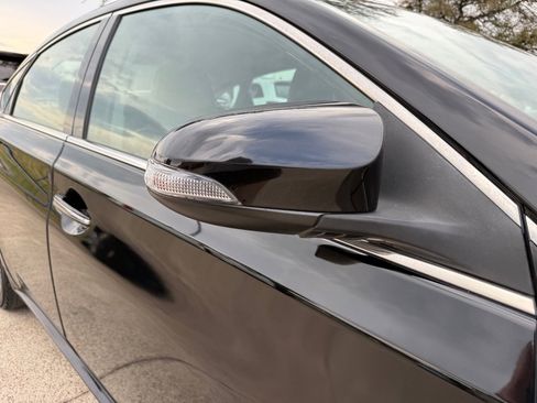 Used 2016 Toyota Avalon XLE image 10