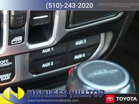 Used 2020 Jeep Gladiator Rubicon AWD/4WD image 22