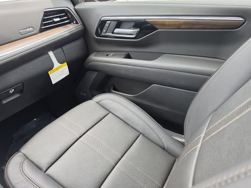 New 2026 Chevrolet Tahoe High Country RWD image 18