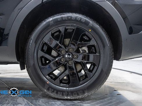 Used 2021 Kia Sorento S image 41