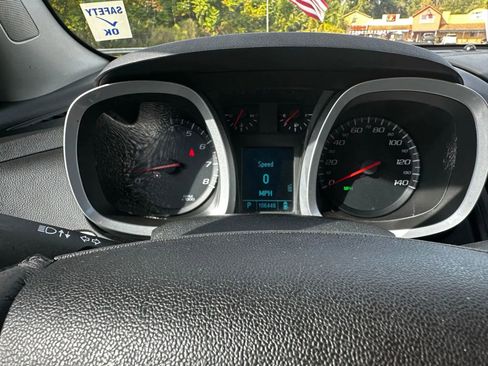 Used 2011 Chevrolet Equinox LT w/ Driver Convenience Package image 17