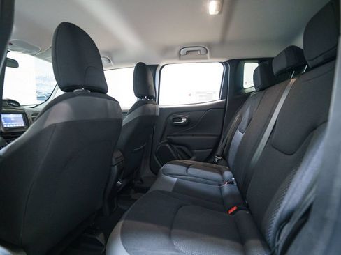 Used 2020 Jeep Renegade Altitude AWD/4WD image 31
