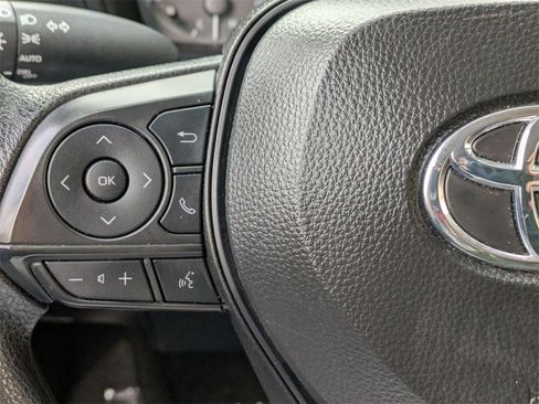 Used 2025 Toyota Corolla LE image 20