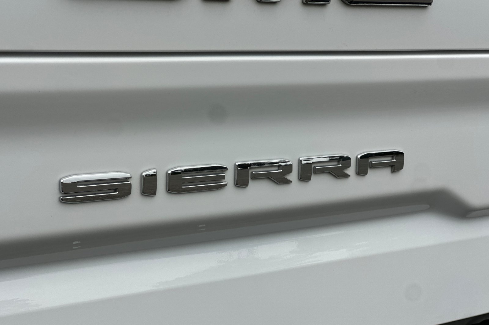 Used 2025 GMC Sierra 1500 SLT RWD image 25