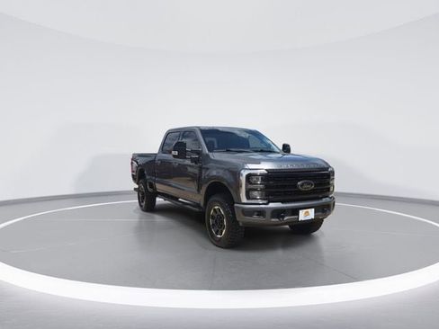 Used 2024 Ford F250 Lariat w/ Lariat Ultimate Package AWD/4WD image 2