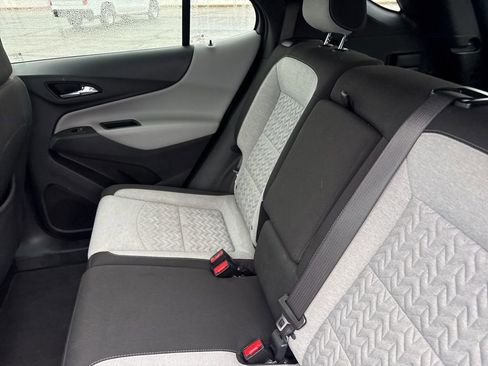 Used 2022 Chevrolet Equinox LT AWD/4WD image 15