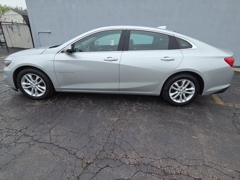 Used 2016 Chevrolet Malibu LT FWD image 8