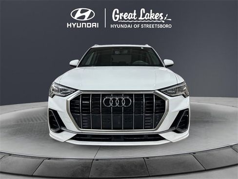 Used 2024 Audi Q3 2.0T Premium w/ Convenience Package image 8