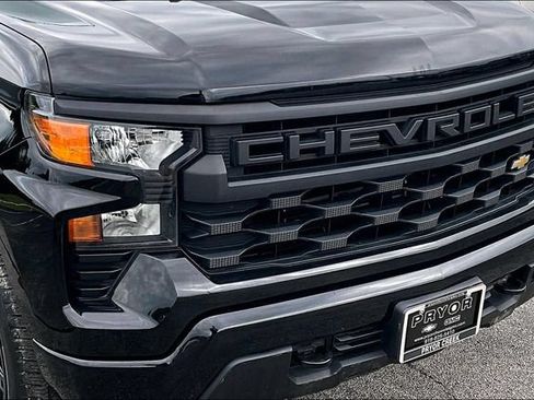 Used 2023 Chevrolet Silverado 1500 Custom AWD/4WD image 34