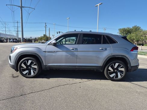 Used 2026 Volkswagen Atlas Cross Sport SE AWD/4WD image 6