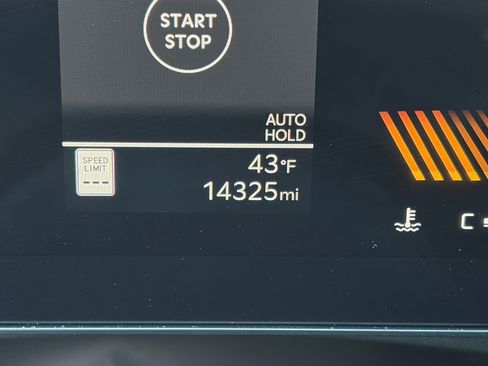 Used 2025 Kia K4 LXS image 36