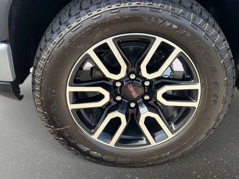 New 2026 GMC Sierra 1500 AT4 w/ AT4 Premium Package AWD/4WD image 10