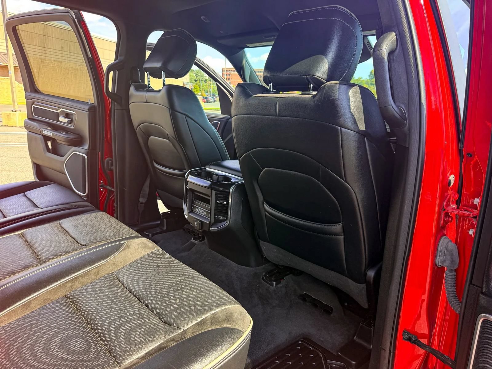 Used 2021 RAM 1500 Laramie AWD/4WD image 22