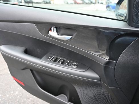 Used 2023 Kia Forte GT-Line w/ GT-Line Premium Package image 23