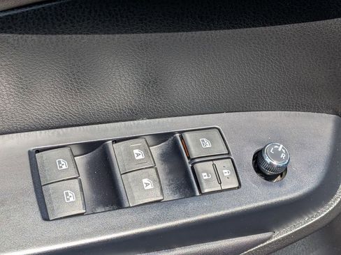 Used 2019 Toyota Highlander XLE AWD/4WD image 15