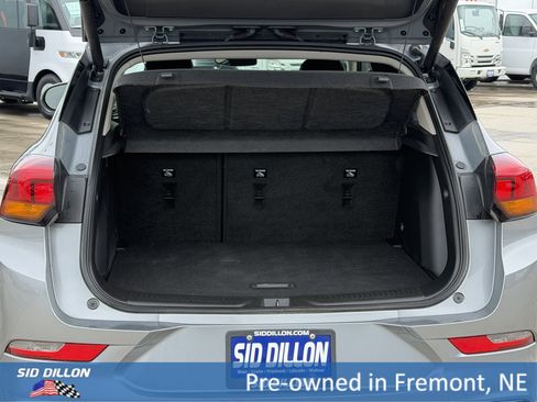 Used 2023 Buick Encore GX Select w/ Sport Touring Package image 5