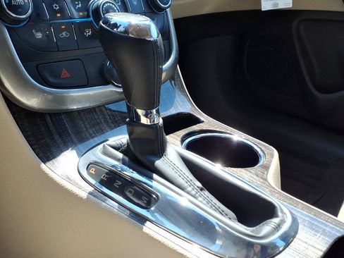Used 2015 Chevrolet Malibu LTZ FWD image 15