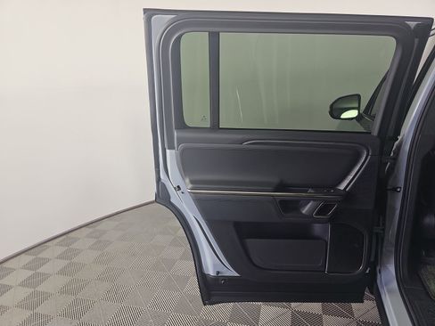 Used 2024 Rivian R1S Adventure image 17