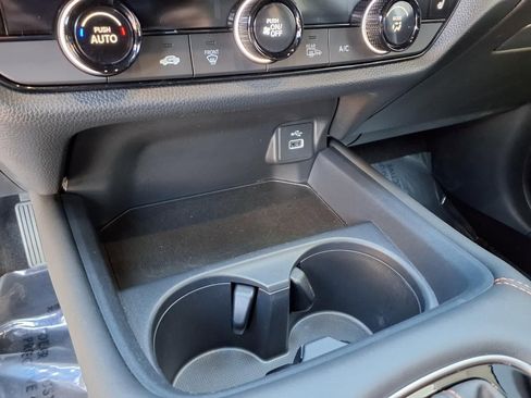 Used 2023 Honda HR-V Sport image 21