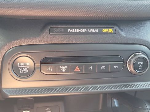 Used 2025 Ford Bronco Sport Badlands AWD/4WD image 25