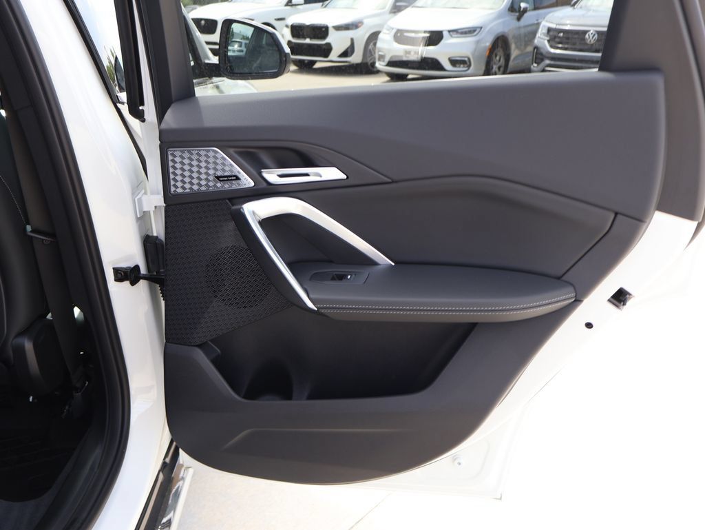 Used 2025 BMW X1 xDrive28i w/ Technology Package AWD/4WD image 47
