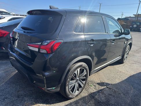 Used 2023 Mitsubishi Outlander Sport ES image 2