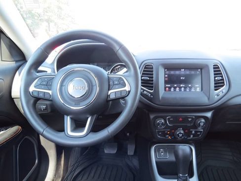 Used 2021 Jeep Compass Sport FWD image 16