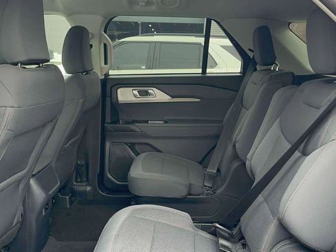 Certified 2025 Ford Explorer Active image 12